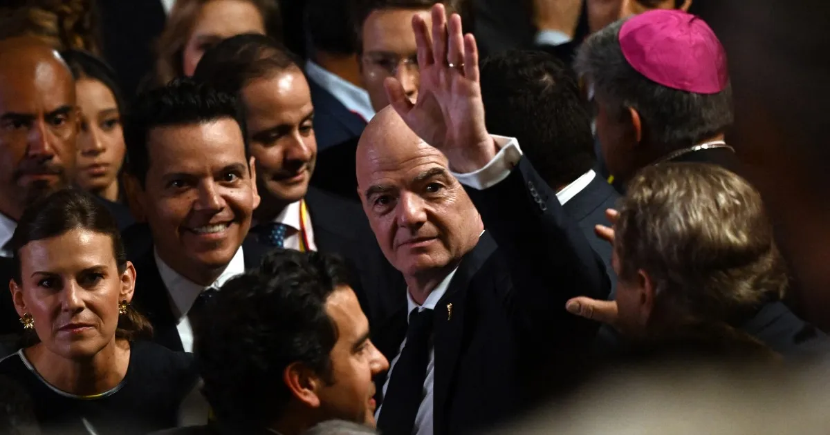 FIFA’s Infantino backed in Colombia where he attends president inauguration