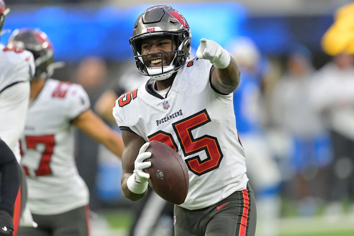 Former Bucs defender makes big play in training camp with new team