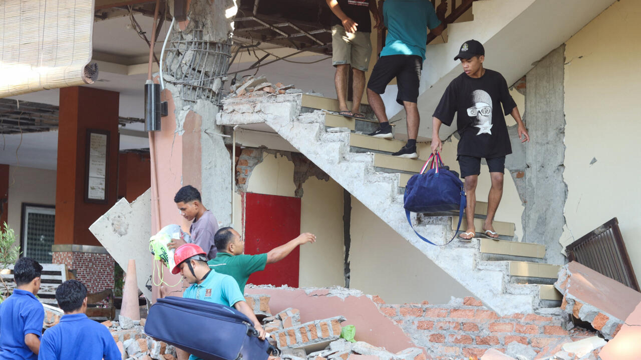 🔴 Indonesia hit by two powerful earthquakes