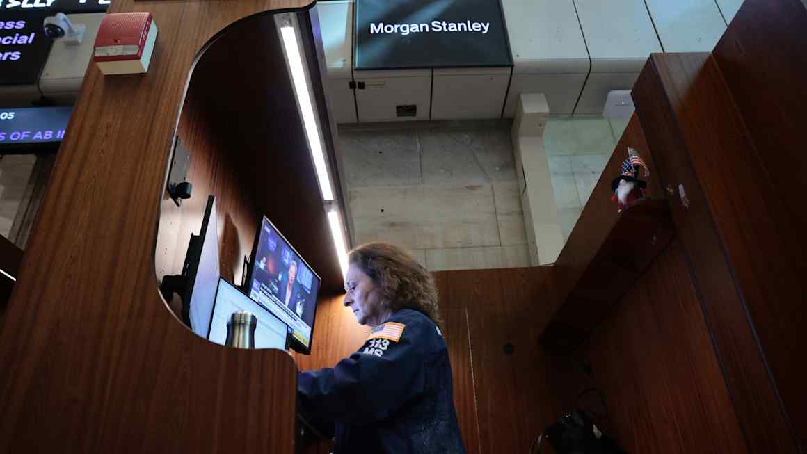 Investors pile back into US stocks as bullishness returns to Wall Street
