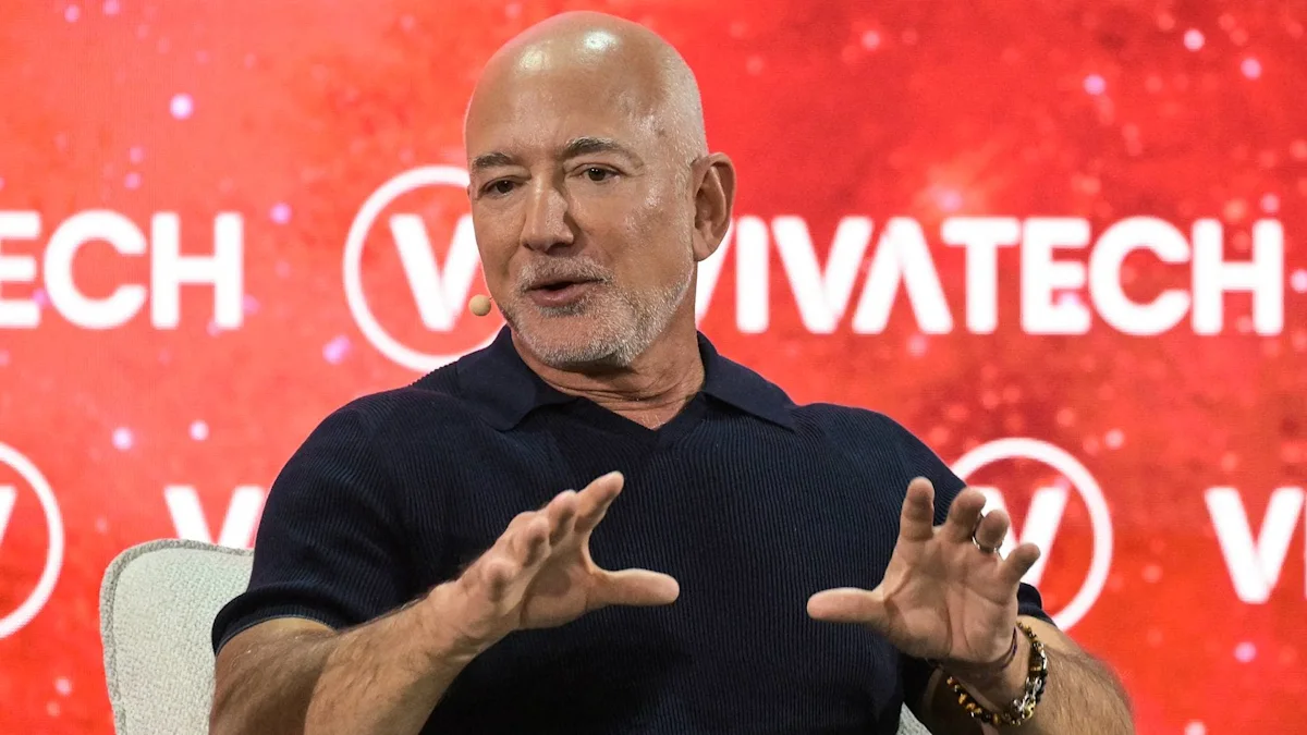 Jeff Bezos breaks his own Amazon record