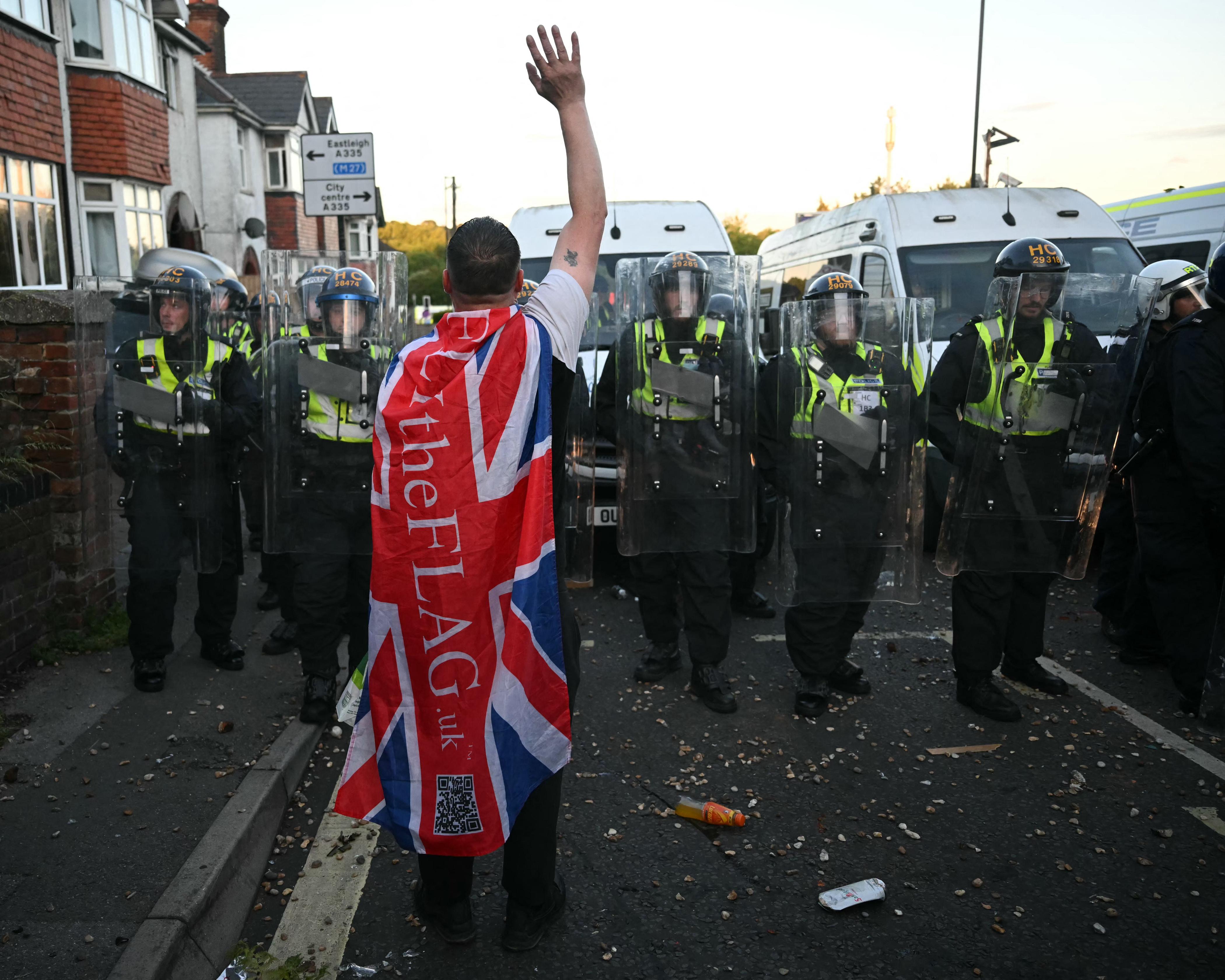 Minister criticises anti-discrimination guidance to police amid Southampton protests