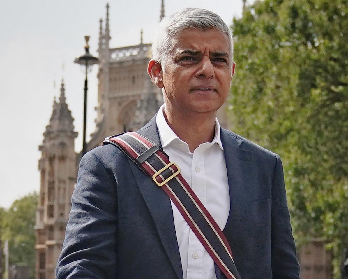 London mayor Sadiq Khan blocks £50m Met police deal with Palantir