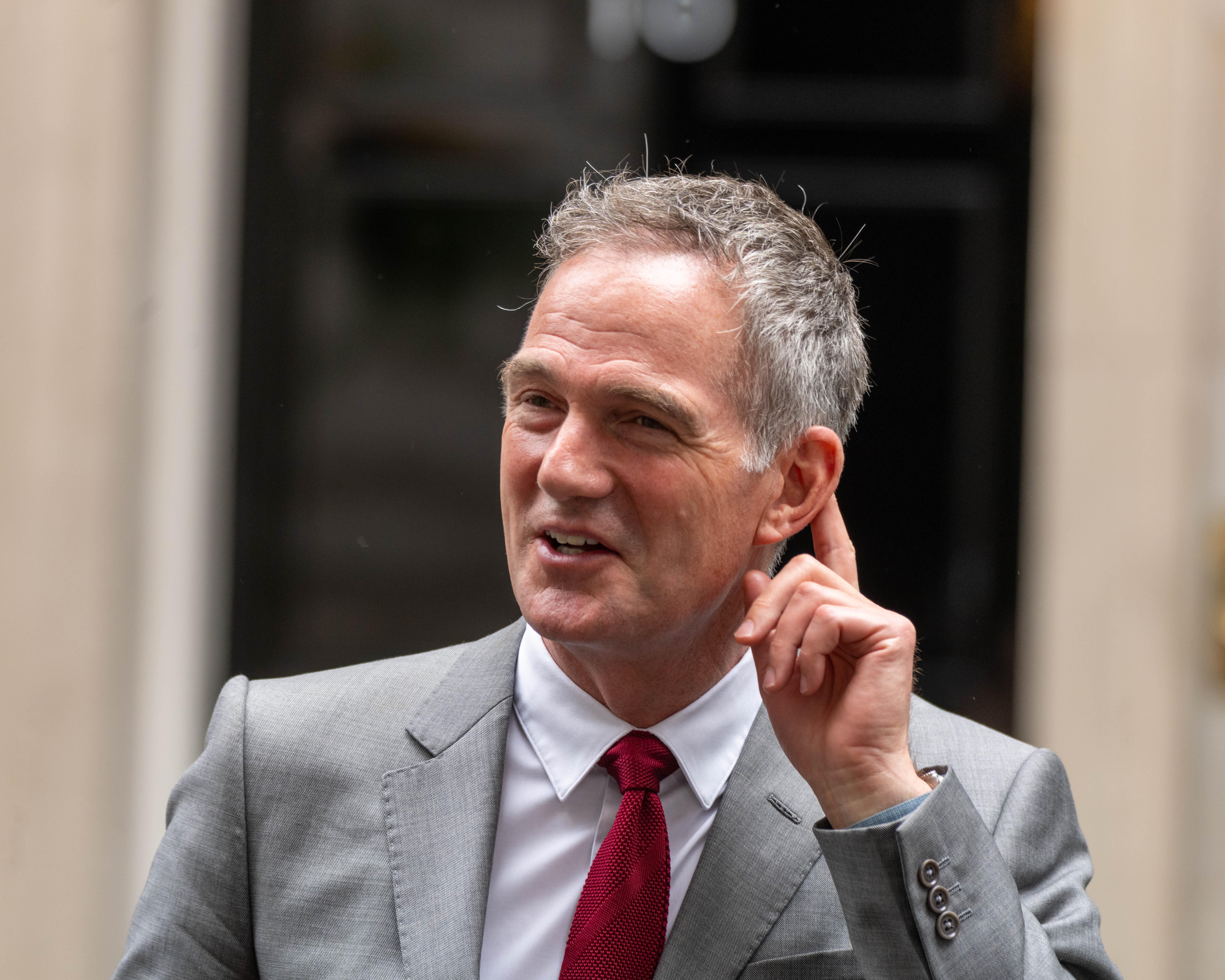 Business secretary attacks ‘entitlement’ of Starmer leadership rivals