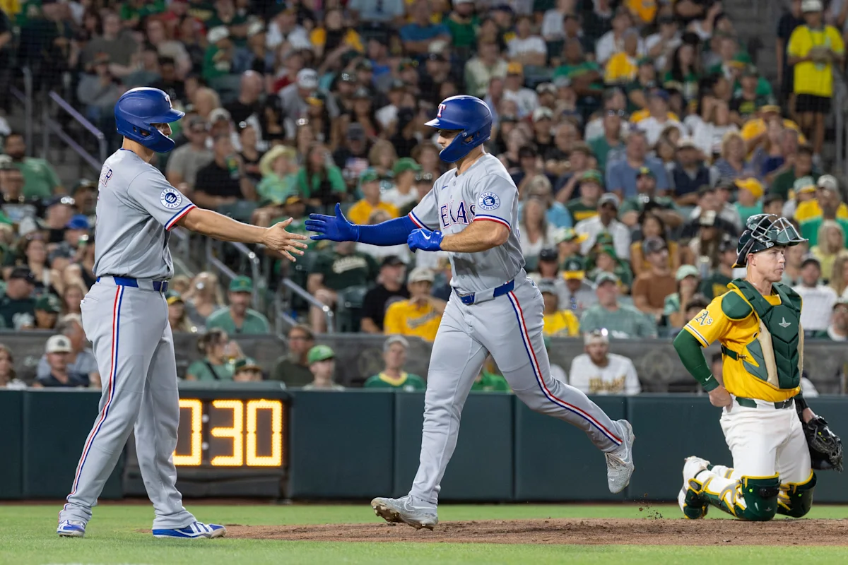 Langford hists go-ahead homer, Rangers beat Athletics 5-3 to end 4-game skid