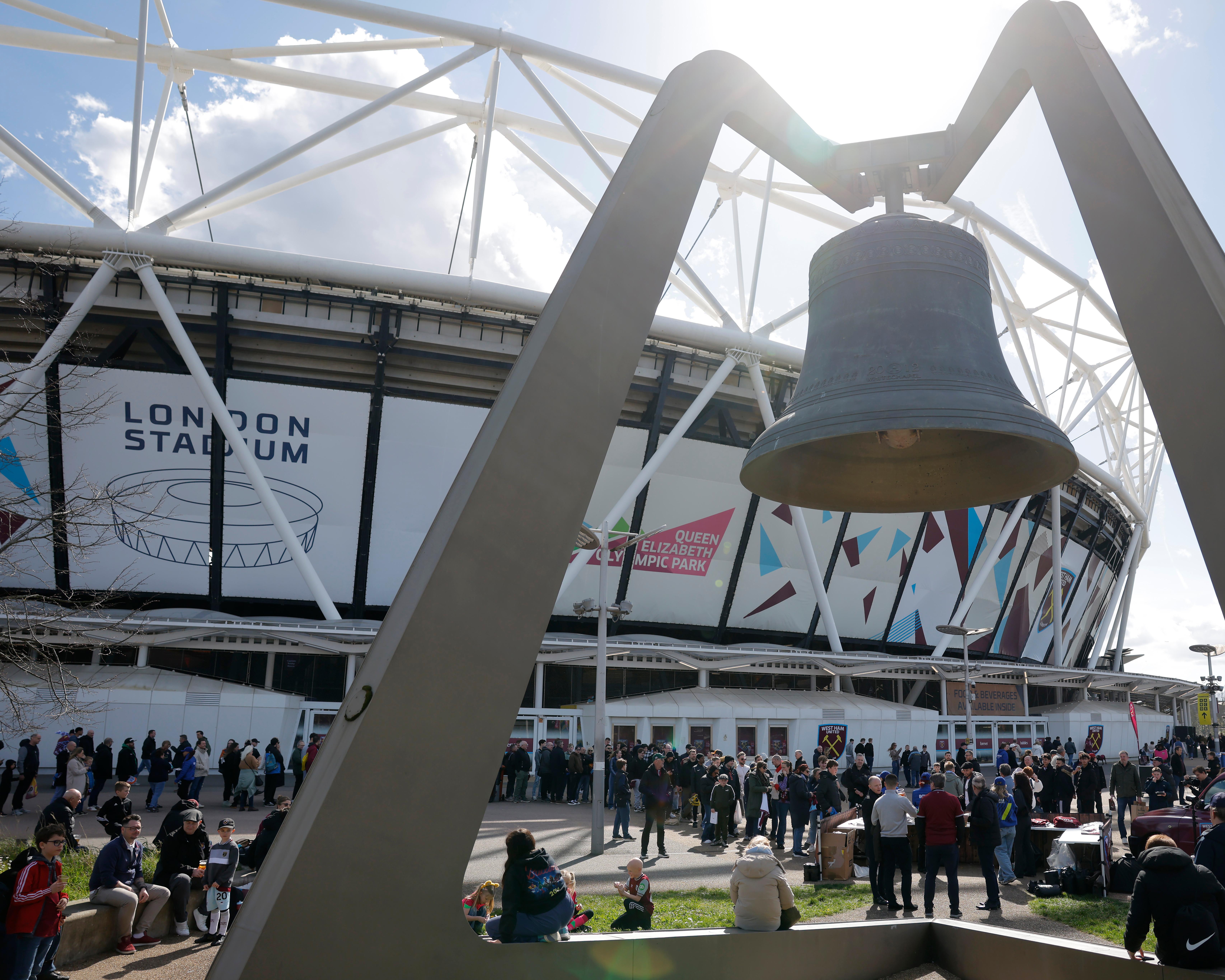 London mayor criticises plans for north of England bid to host Olympics