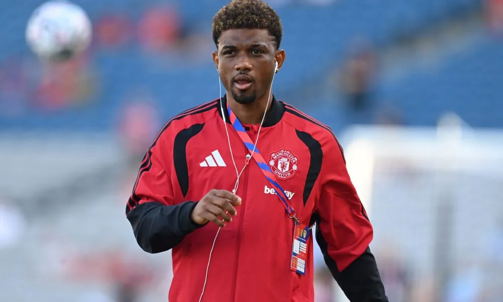 Manchester United attacker Amad Diallo could now be out for six weeks following injury training