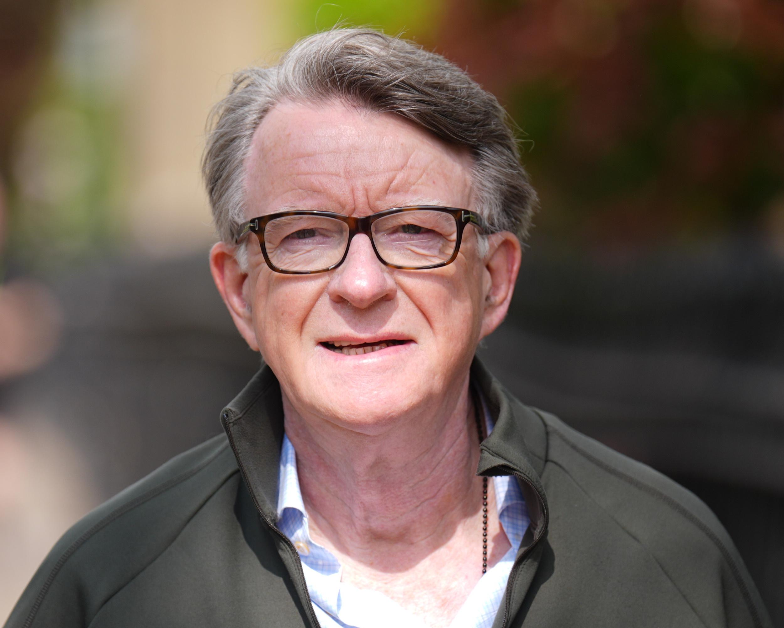 Mandelson received sensitive Foreign Office briefings before vetting finished