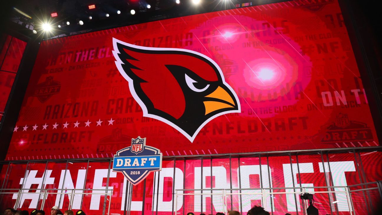 Mass. to investigate Cards exec's alleged betting