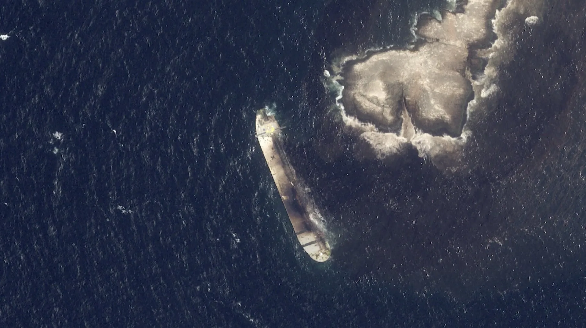 Oil slick from tanker carrying sanctioned Russian crude reaches Oman
