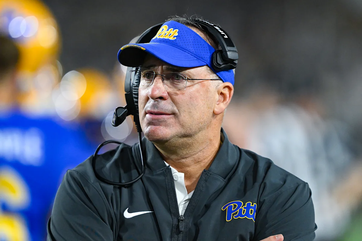 Pitt HC Pat Narduzzi praises WR Tyreek Robinson but admonishes him for 'eating fish out of the river': 'Don't do that, Tyreek'