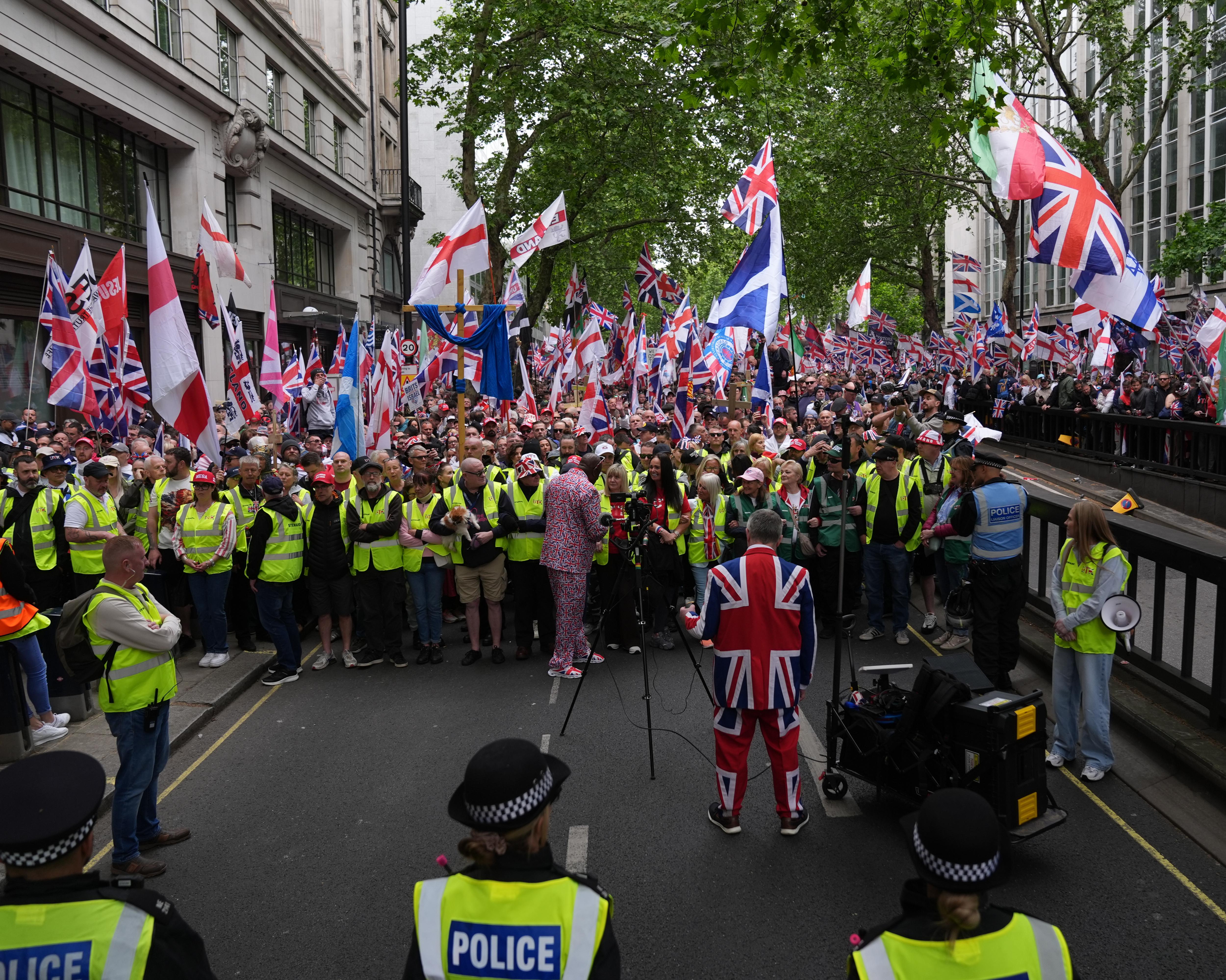 Tommy Robinson tells tens of thousands at London rally to prepare for ‘battle of Britain’