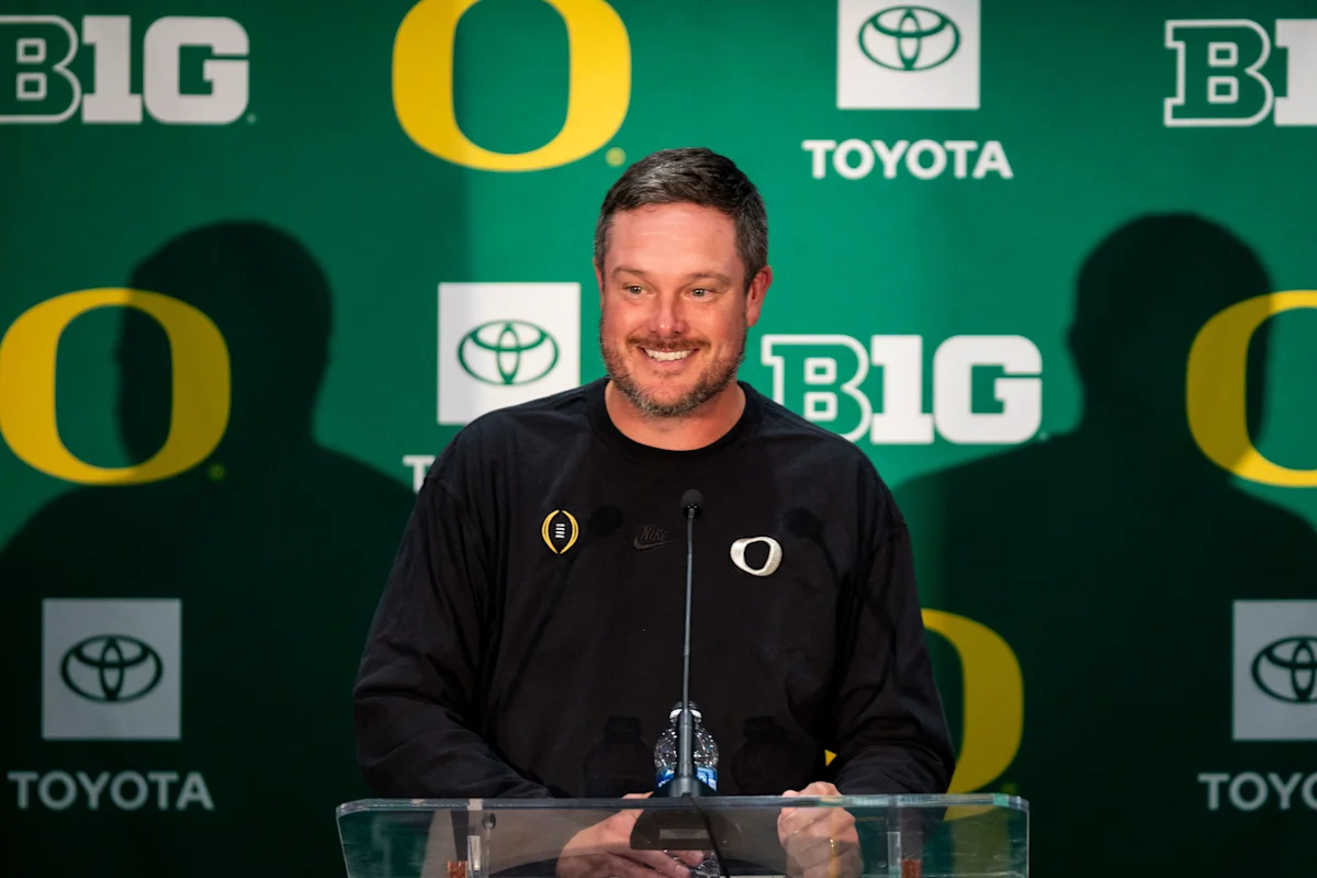 Raspy Dan Lanning praises backup QB, 'really worried' about 1st scrimmage