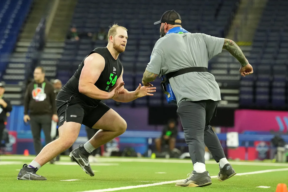 Rookie finally enters competition for 49ers final starting O-line spot