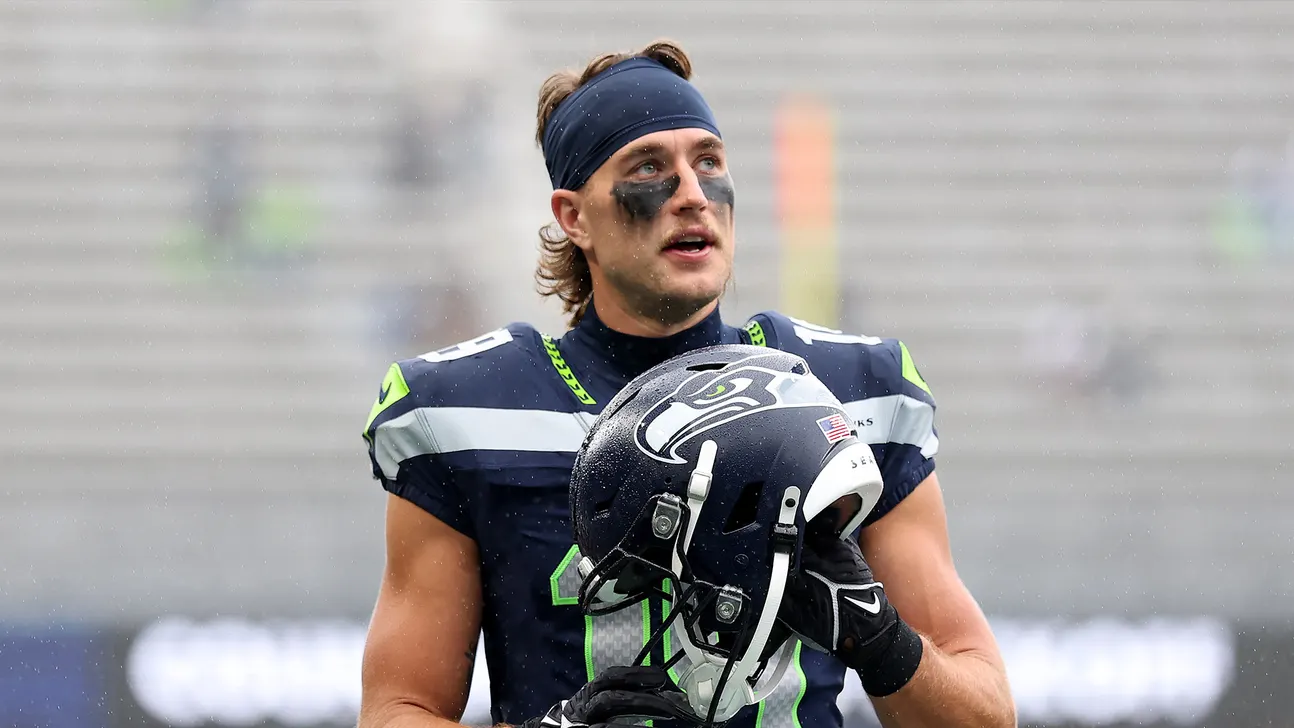 
					Seattle Seahawks' Jake Bobo Reportedly Placed On Season-Ending Injured Reserve
				