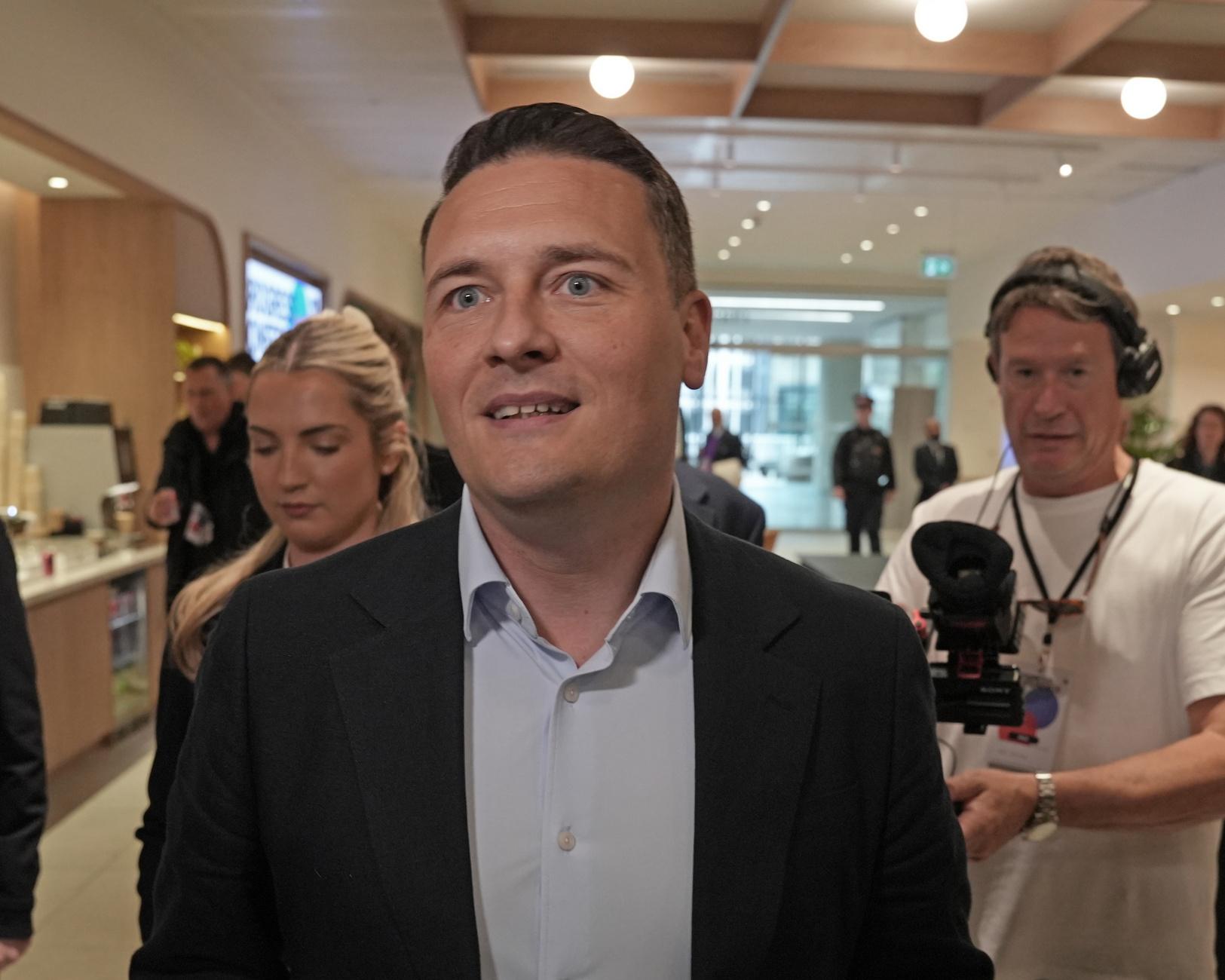 Streeting launches scathing attack on Starmer - and calls for UK to rejoin EU
