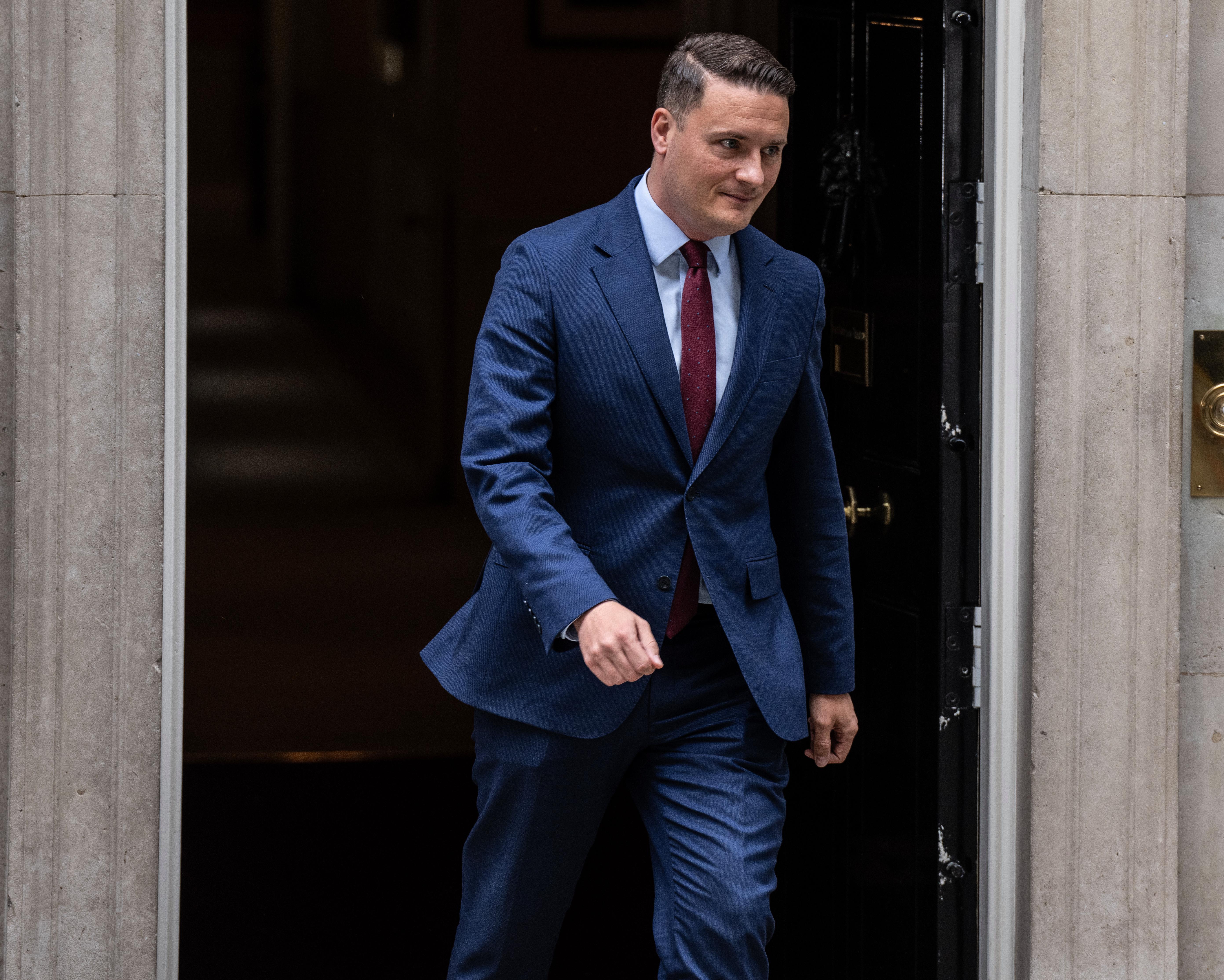 Wes Streeting plans to resign and mount leadership challenge, allies say