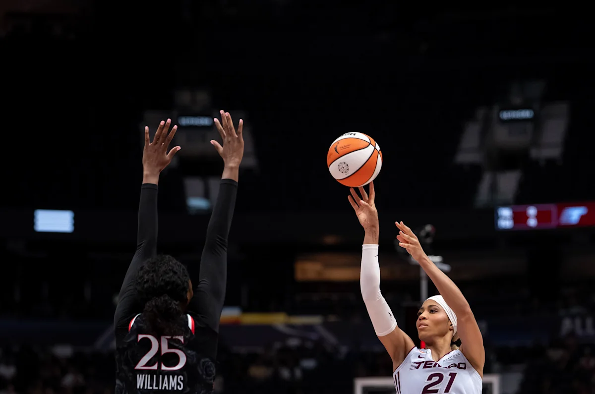 Tempo snap 12-game skid with an 82-79 win over the Fire at Rogers Arena in Vancouver
