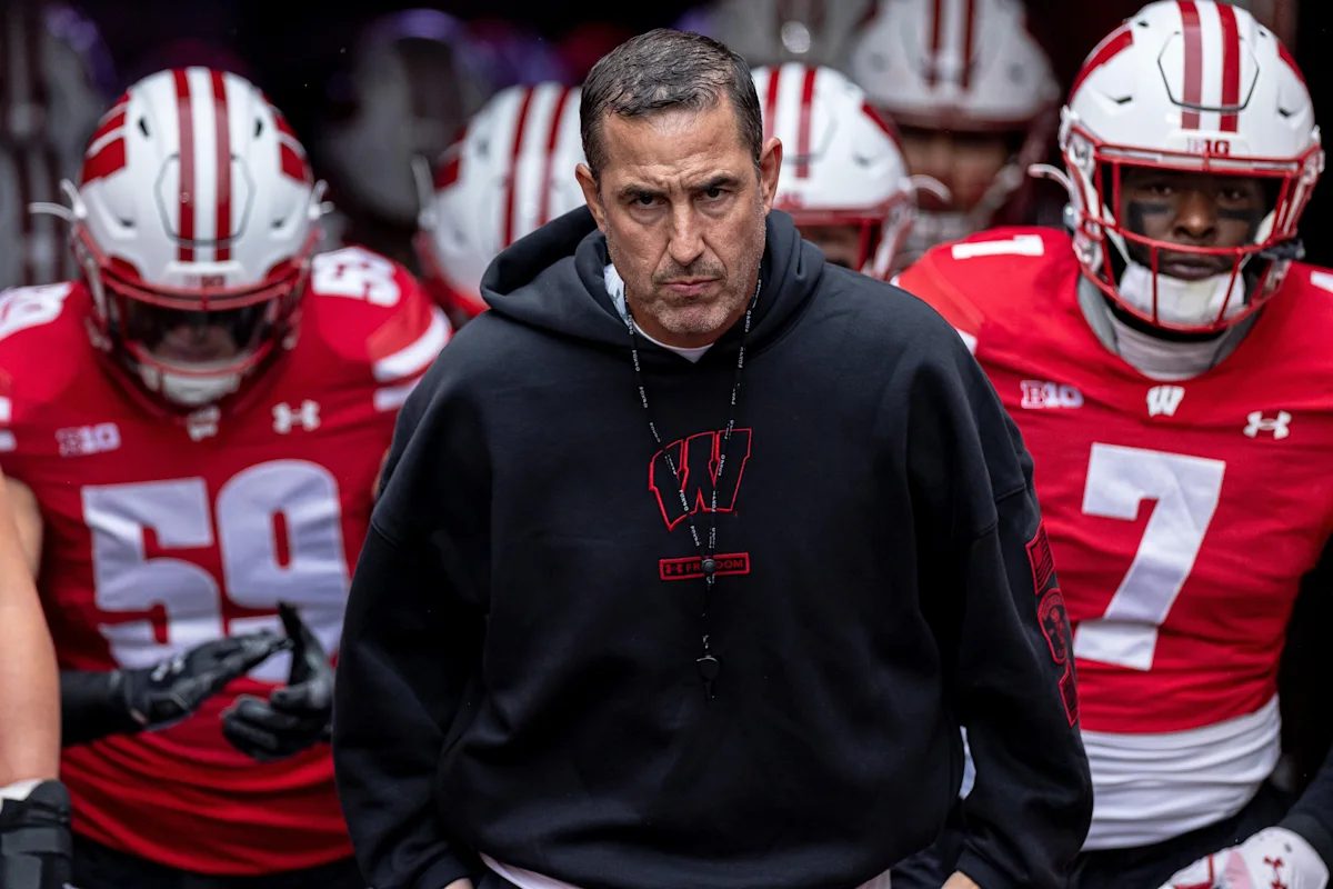 The 5 most glaring questions for the Badgers heading into the season
