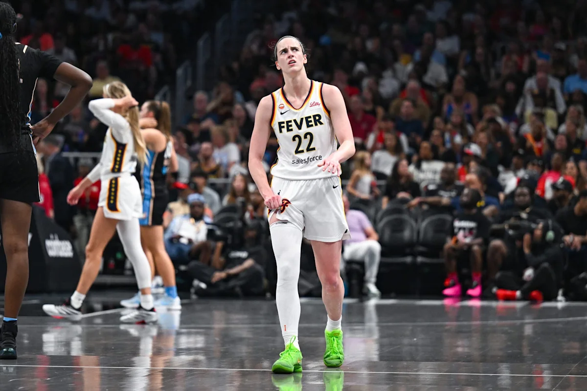 ‘This is wild’ – WNBA fans in disbelief over Caitlin Clark call during Dream vs. Fever