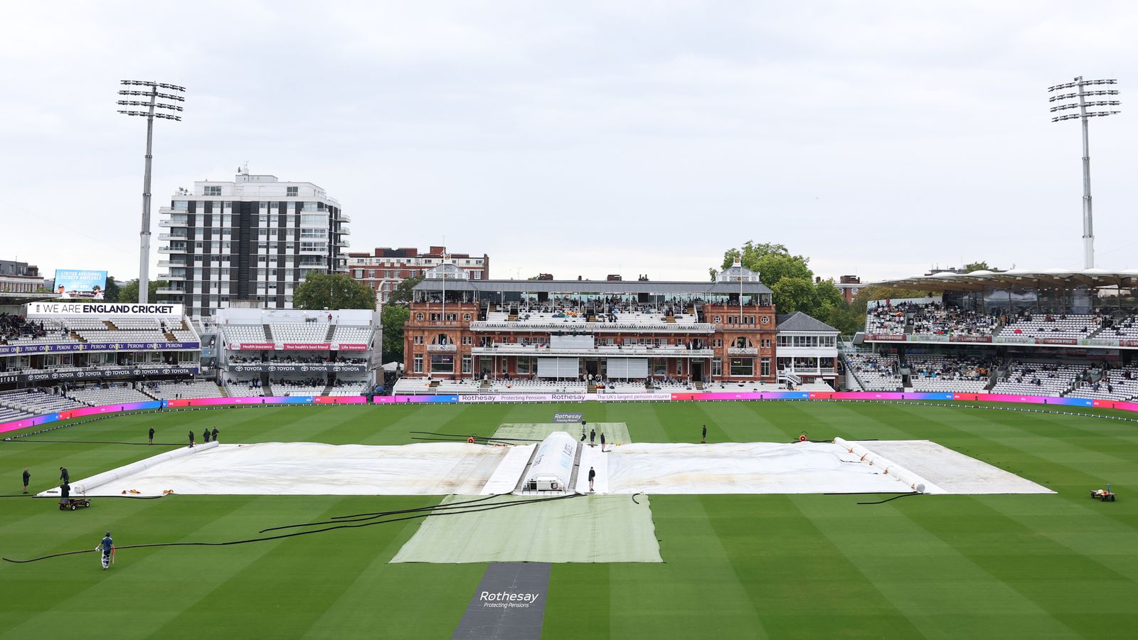 Toss to take place at 11.30am after rain, as England face Pakistan at Lord's LIVE!