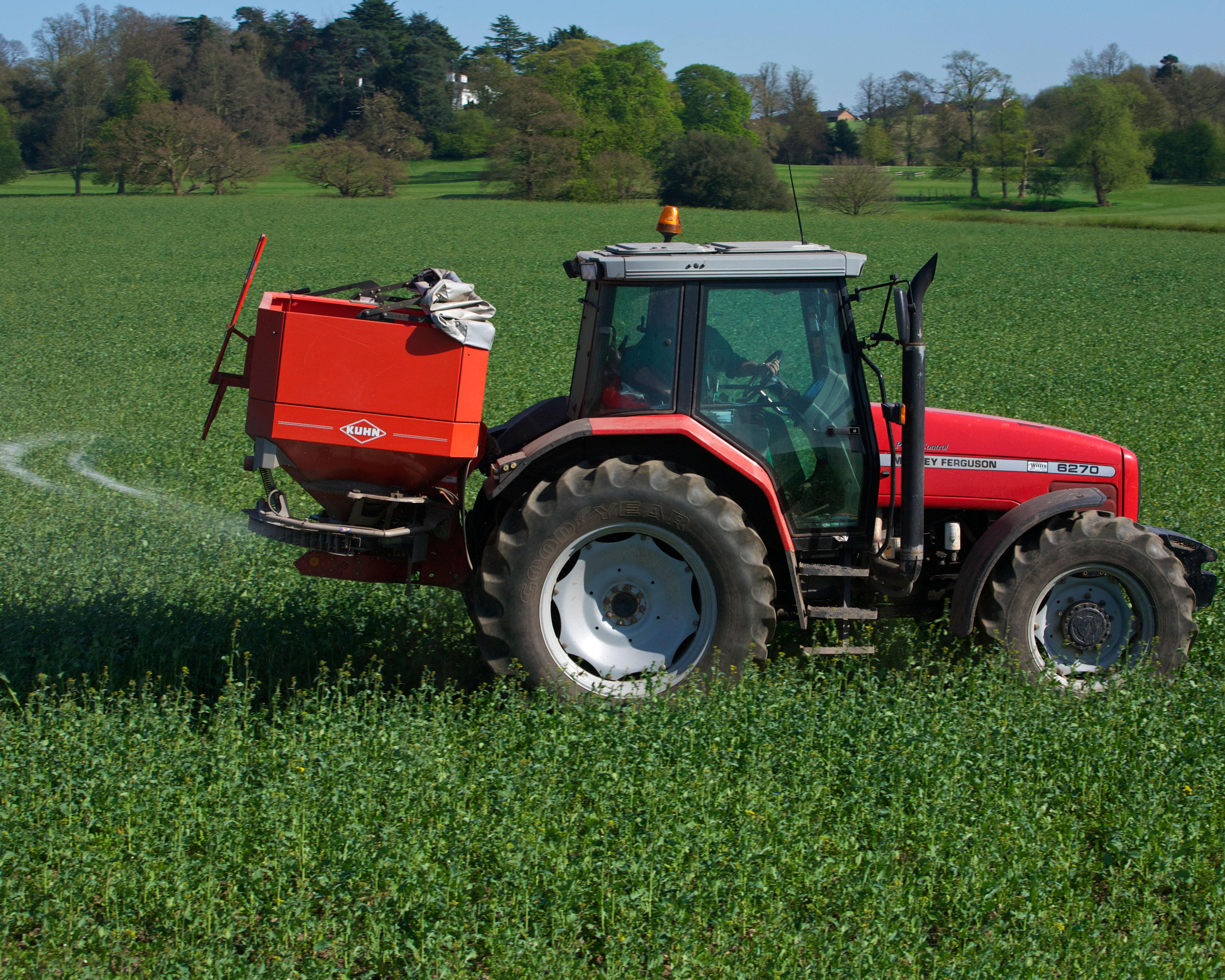 Ministers in talks over shelving carbon tax on fertiliser to curb UK food inflation