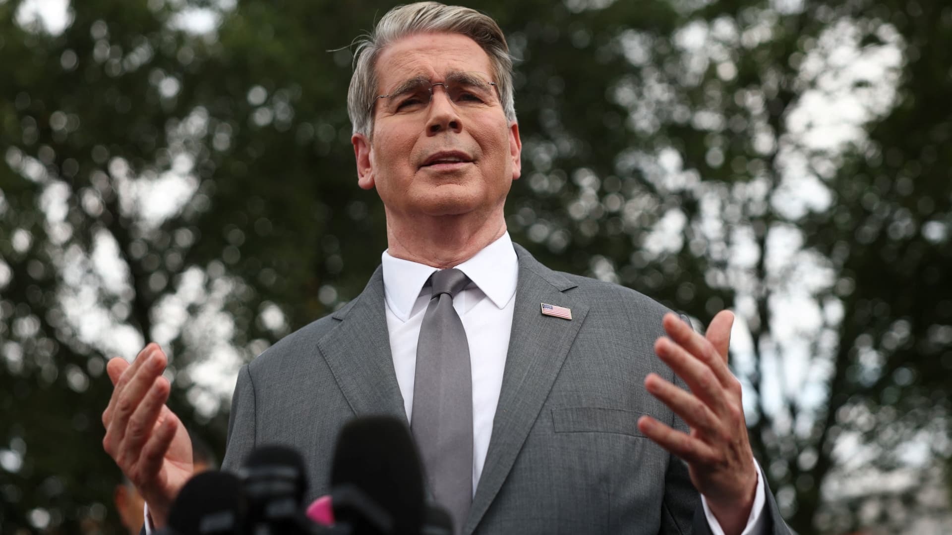 U.S. to unveil 'greatest financial offensive' against Iran as Tehran threatens ship seizures