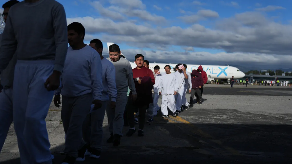 US deports nearly 2,300 Mexicans to Guatemala over Mexico’s objections