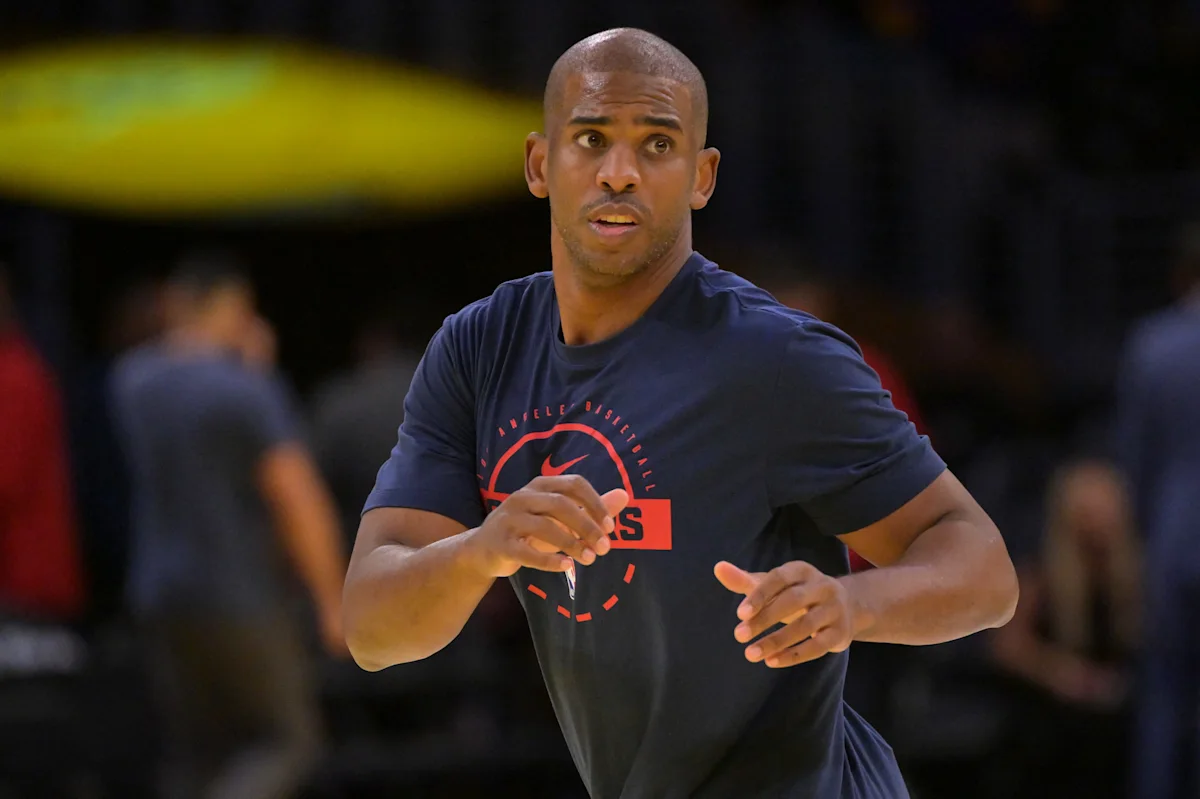 What role could Chris Paul be given if the Lakers hire him?