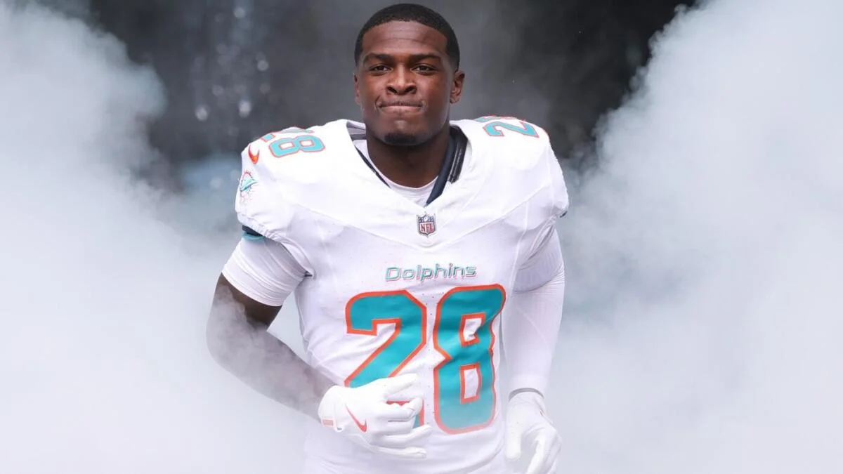 Why De'Von Achane could chase an NFL record that's stood since 1984: Dolphins coach hints at huge year for RB