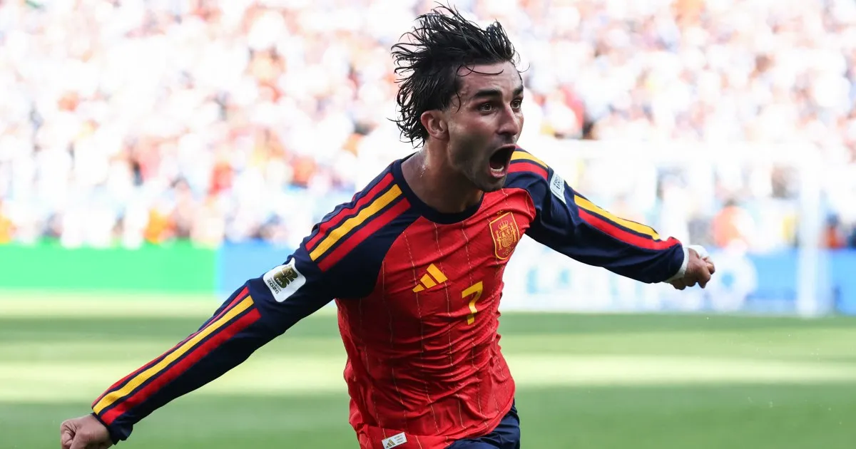 World Cup winner Ferran Torres joins Paris Saint-Germain from Barcelona