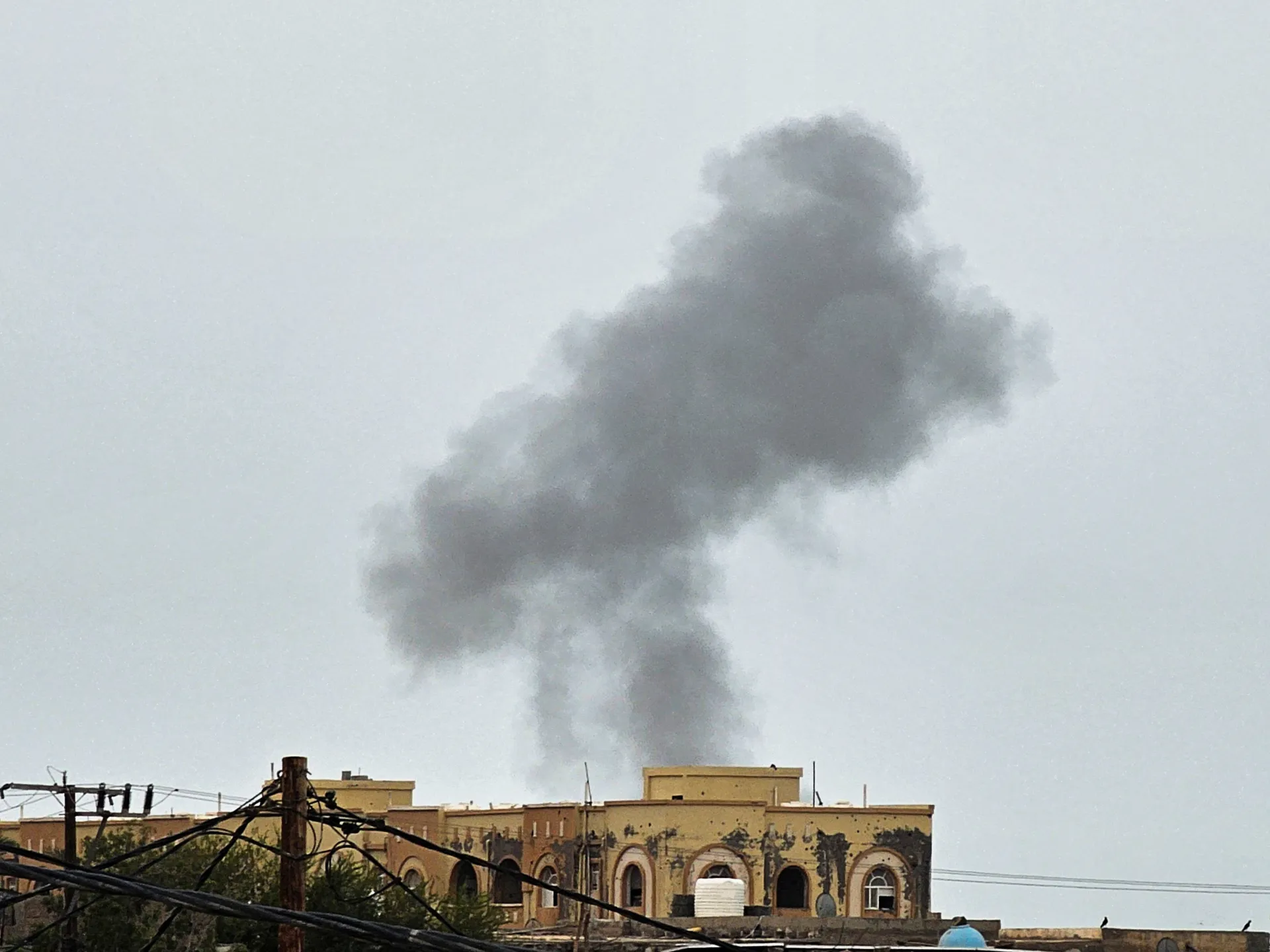 Yemen’s government says Houthi attack on al-Makha kills at least four