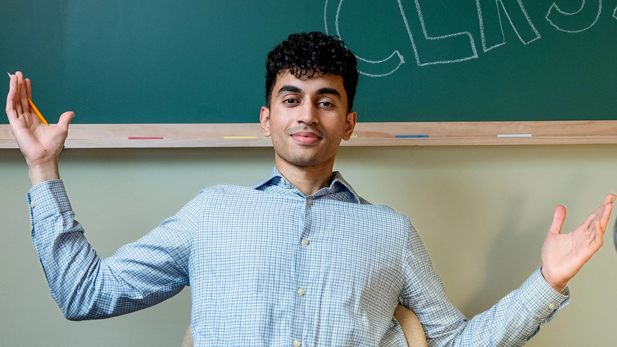 YouTuber finds niche as college admissions mentor
