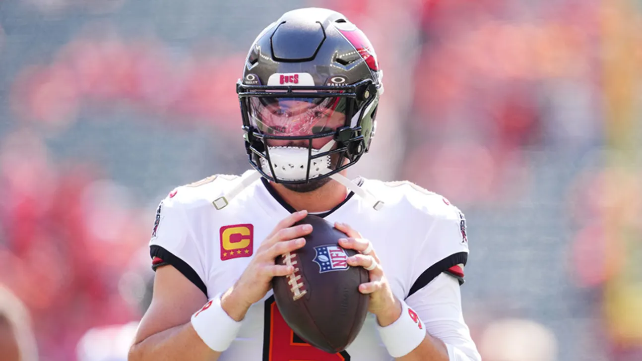 Baker Mayfield Wears Michigan Jersey At Bucs Podium After Oklahoma Loss