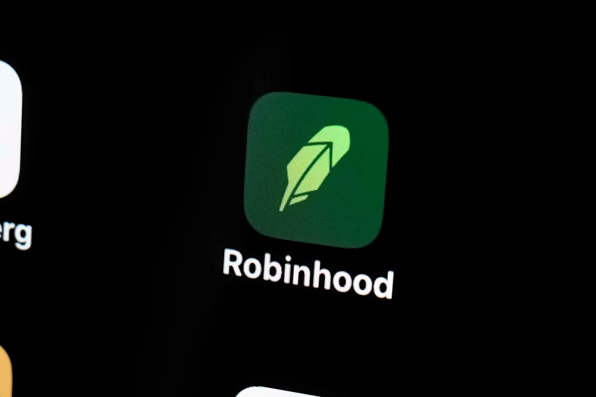 Robinhood app icon and label displayed prominently against a dark screen