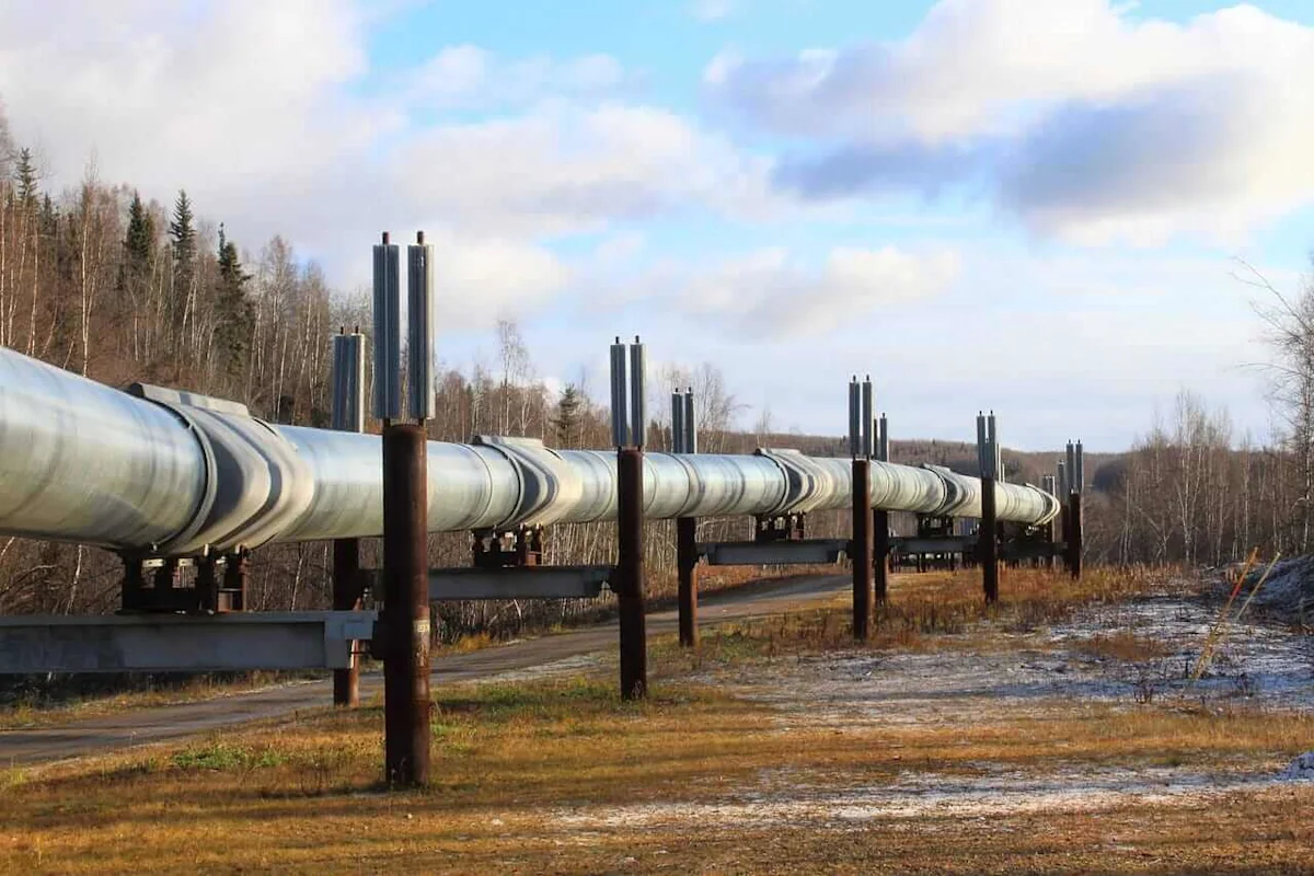 Crude Prices Fall as Saudi Arabia Seeks to Restore East-West Pipeline