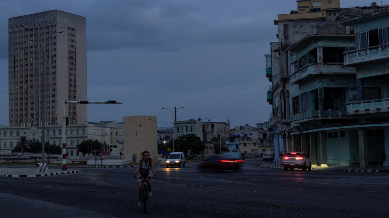 Cuba’s power grid collapses again, leaving island in darkness