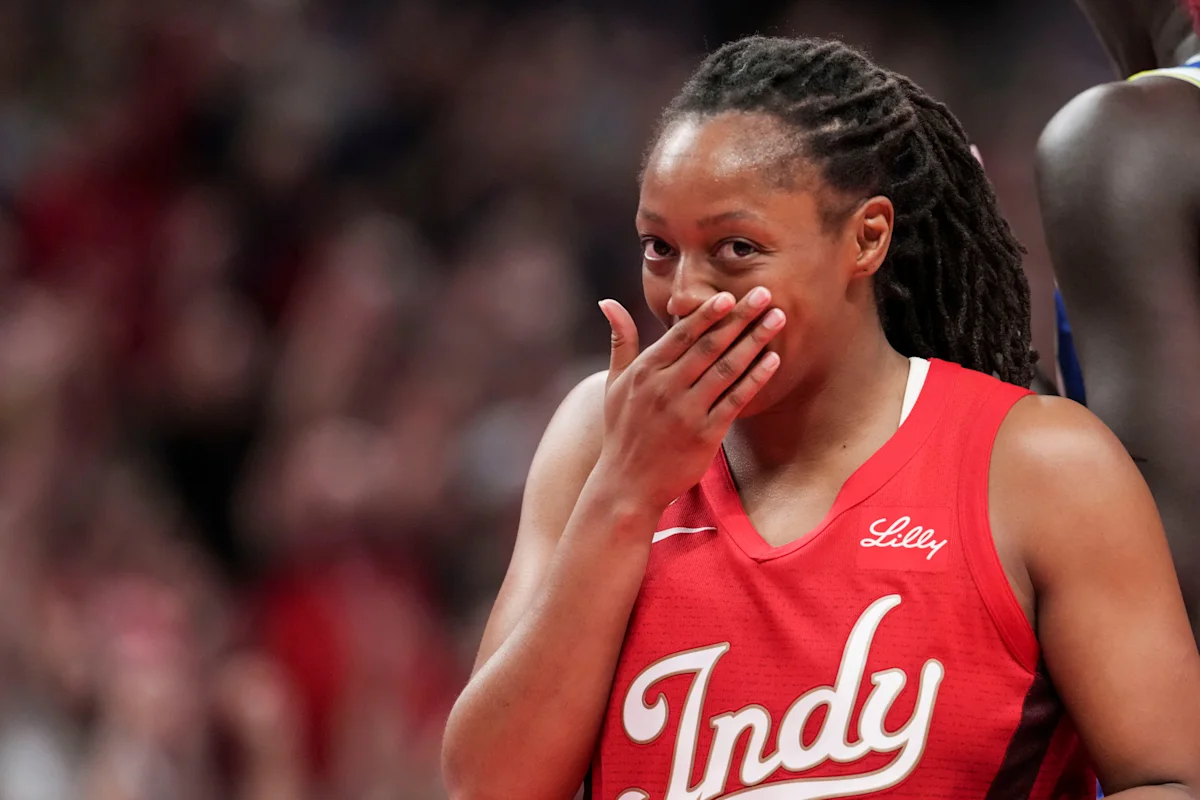 Fever's Kelsey Mitchell sets WNBA single-season scoring record