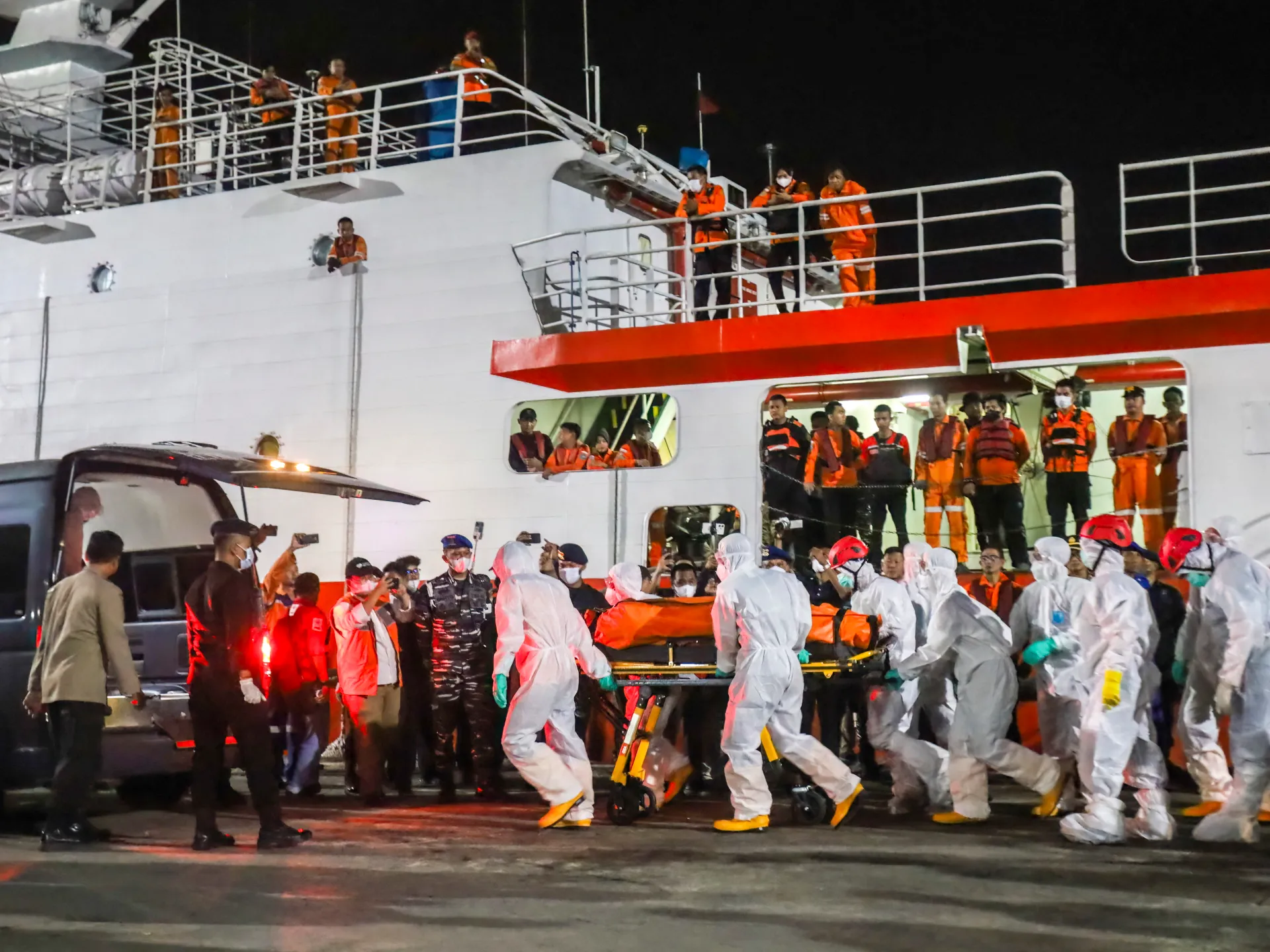 Indonesia ferry search: Divers retrieve three bodies, 126 people missing
