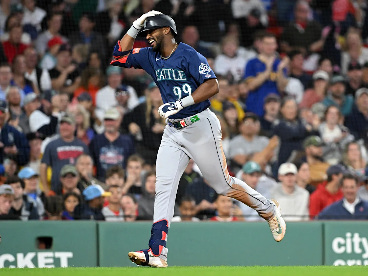 Lazaro Montes drills deep home run in MLB debut to help power Mariners past Red Sox