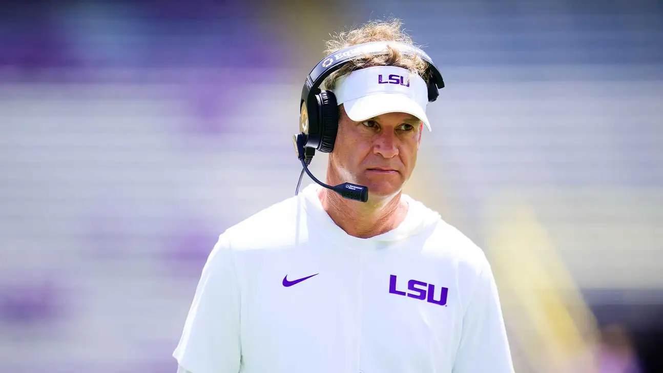 
					LSU Leaves Dae’Quan Wright, Zxavian Harris Off Roster Ahead Of Clemson Game
				