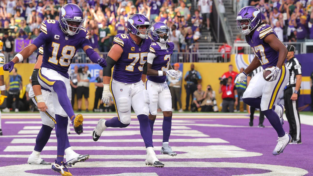 NFL Week 2 odds, predictions, expert picks: Can blitz-heavy Vikings overtake Bears? Will Cards upset Seahawks?