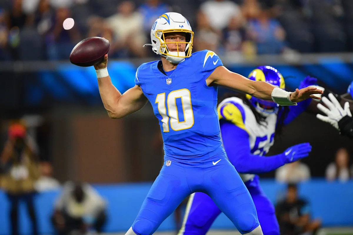 Oregon Ducks tied for 8th-most active NFL alumni