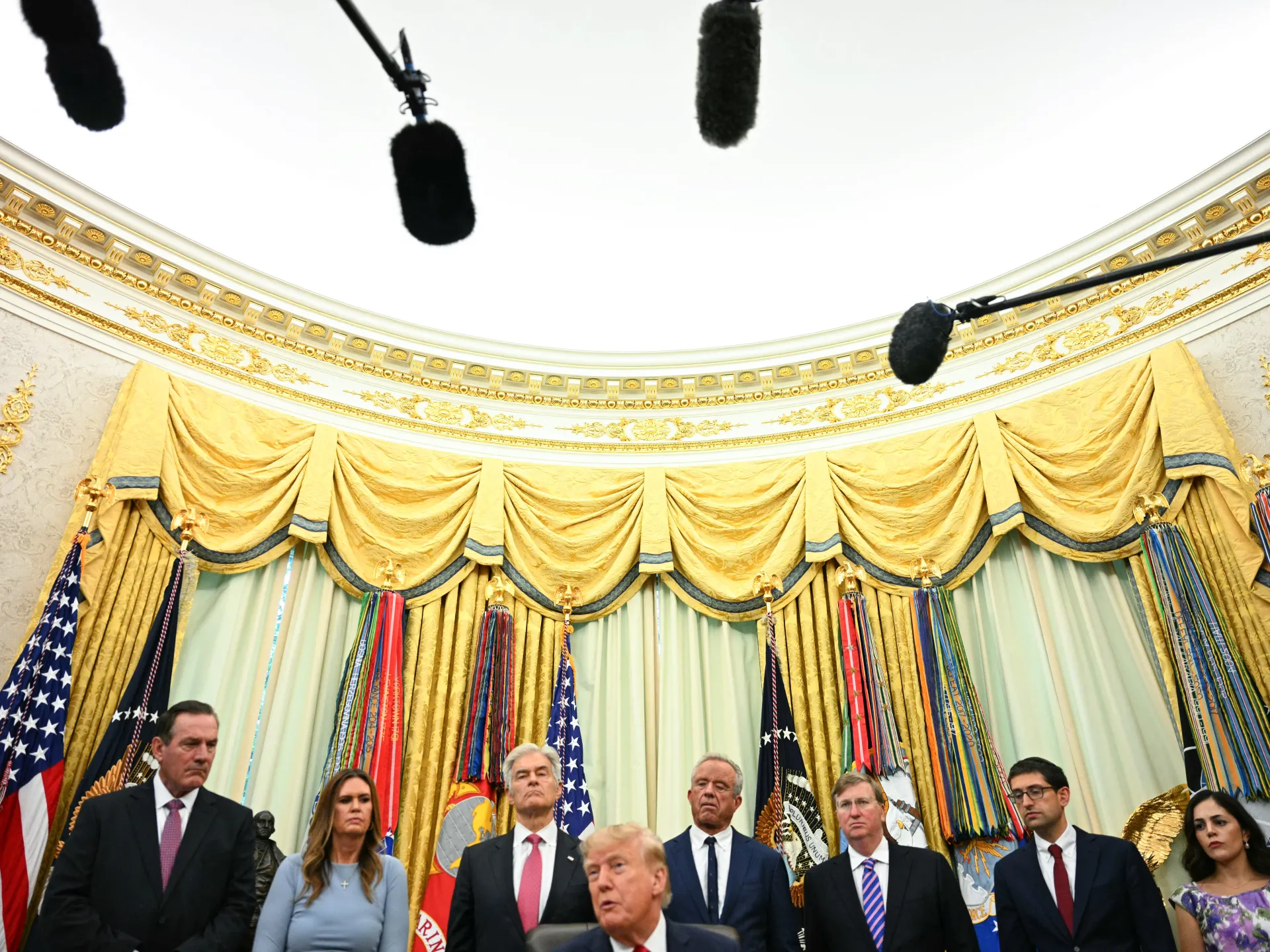 Trump signs sweeping Russia sanctions over Ukraine war
